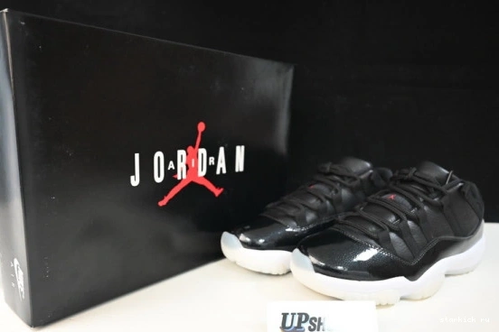 11 AV2187 001 AIR LOW AV2187-001 BLACK-WHITE RETRO JORDAN 0119